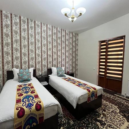 Old Safari Golden Location Guest House Бухара Экстерьер фото